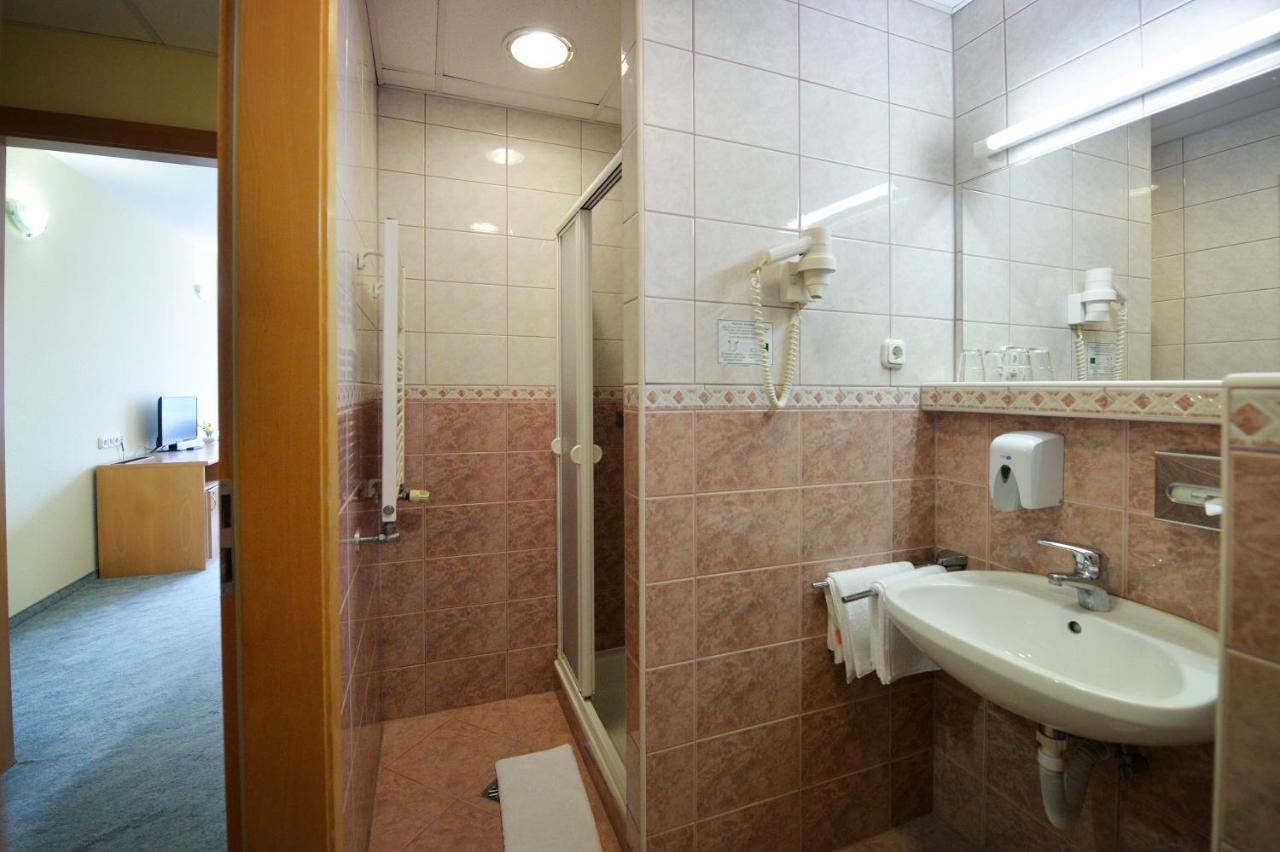 Panorama Hotel ノスヴァイ エクステリア 写真